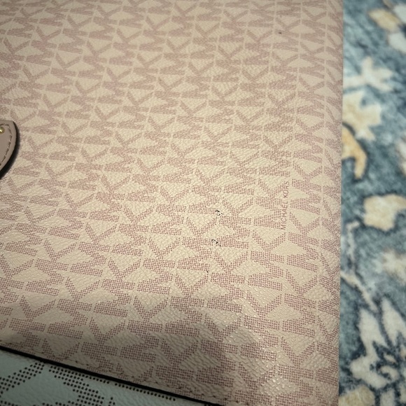 Michael Kors Pink and Cream Tote Bag - Picture 5 of 8